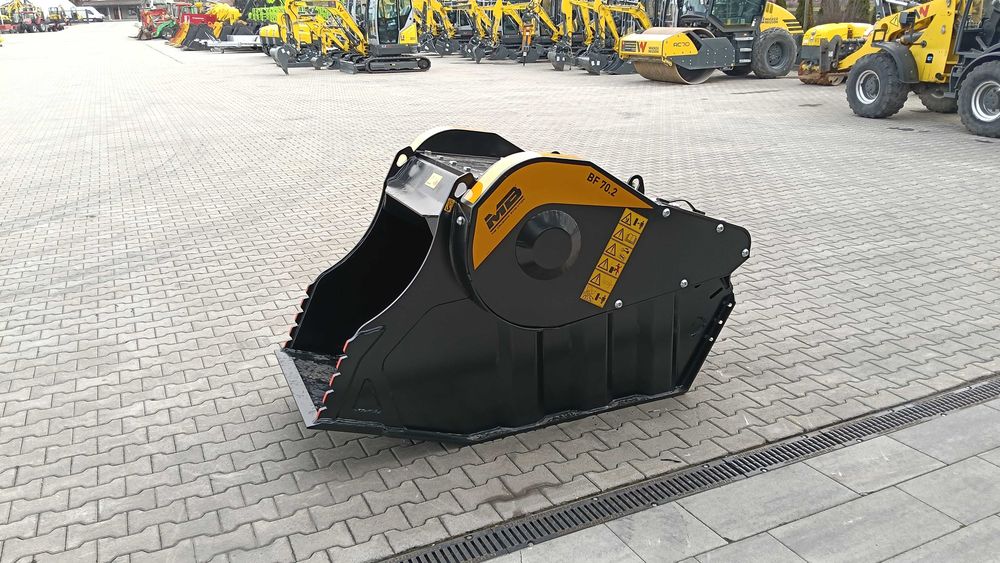 Cupa de concasare MB BF70.2 S4 de la MB Crusher,pt excavator 16-25 ton