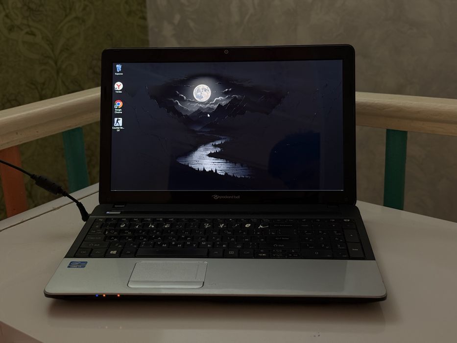 Продам ноутбук Packard Bell ENTE11HC
