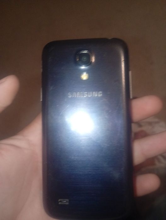 Telefon samsung.