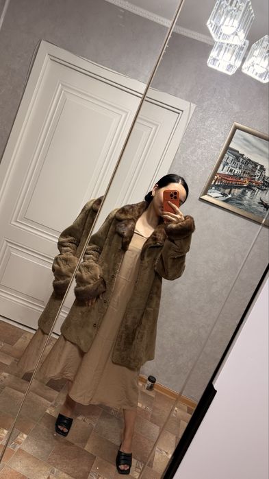 Продам норковую шубу