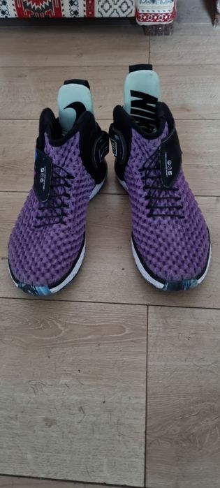 Papuci Nike! Fac și schimburi doar cu ce îmi place!