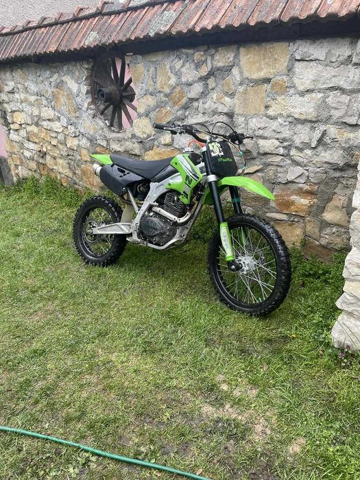 Продавам мотор Zongshen 250cc