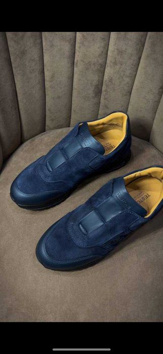 Amedeo Testoni мужские кожаные кроссовки Италия РАЗМЕР 39,40,41