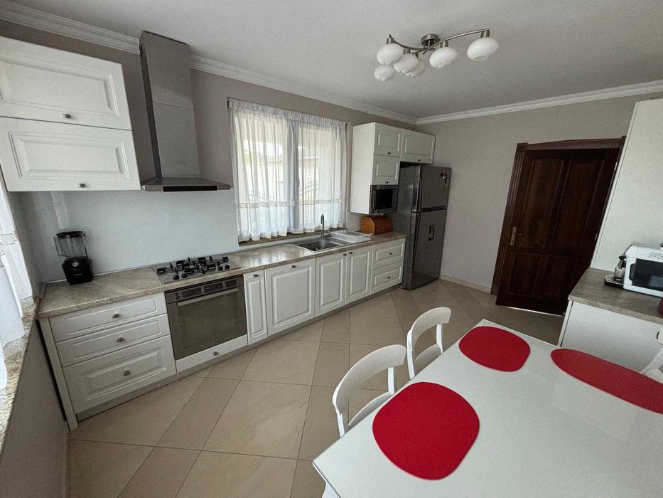 Vând casă P+M  în Sânmartin + un teren de 542 m2