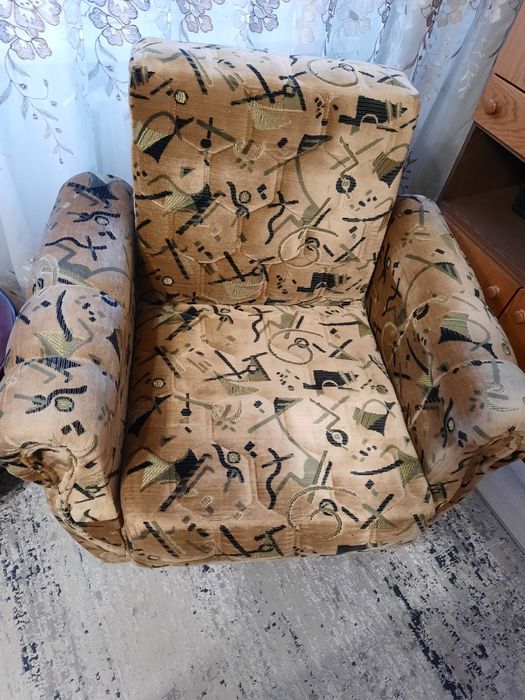 Отдам диван и 2 кресла 15000