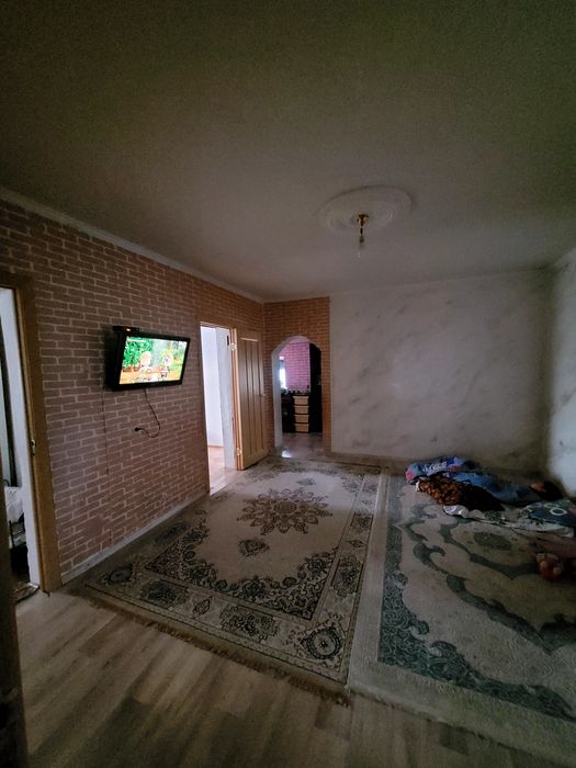 Продам дом жилянке.