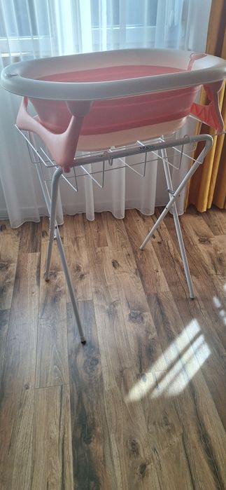 Вана плюс стойка за къпане на бебе