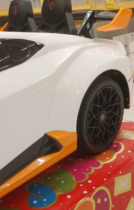 LAMBORGHINI masina lectrica