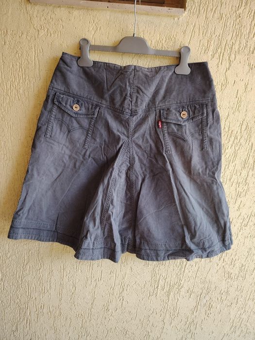 Fusta raiat Levis