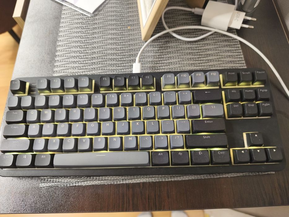 Клавиатура Dark Project Midnight (purple switches)