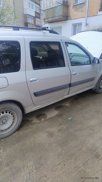 Продам Ларгус универсал
