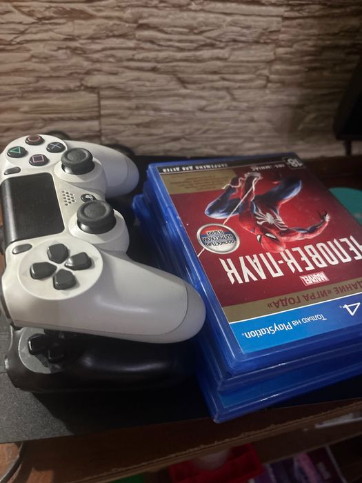 Sony PlayStation 4 Fat CUH-1208A.