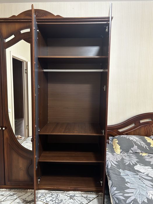 Продам кровать и шкаф