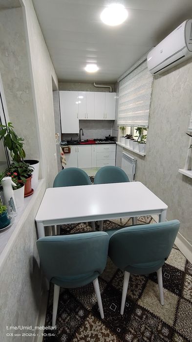 Кухонные столы и стулья