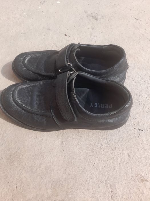 Туфли ўғил боллар учун.