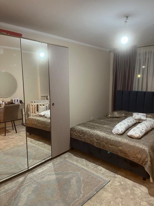 Продам кровать с матрасом