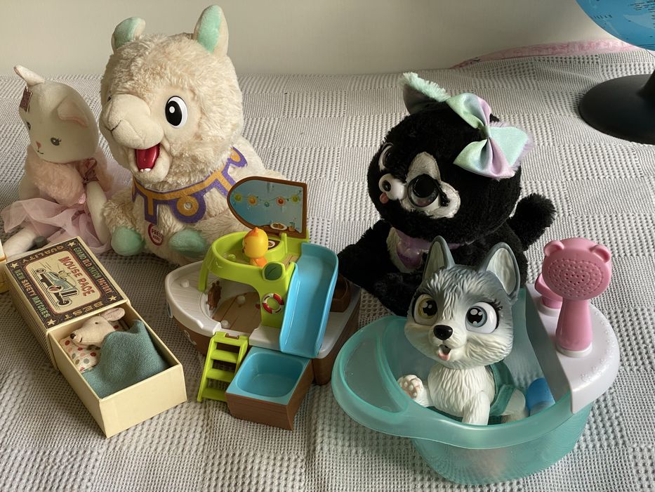 Интерактивни детски играчки в отлично състояние