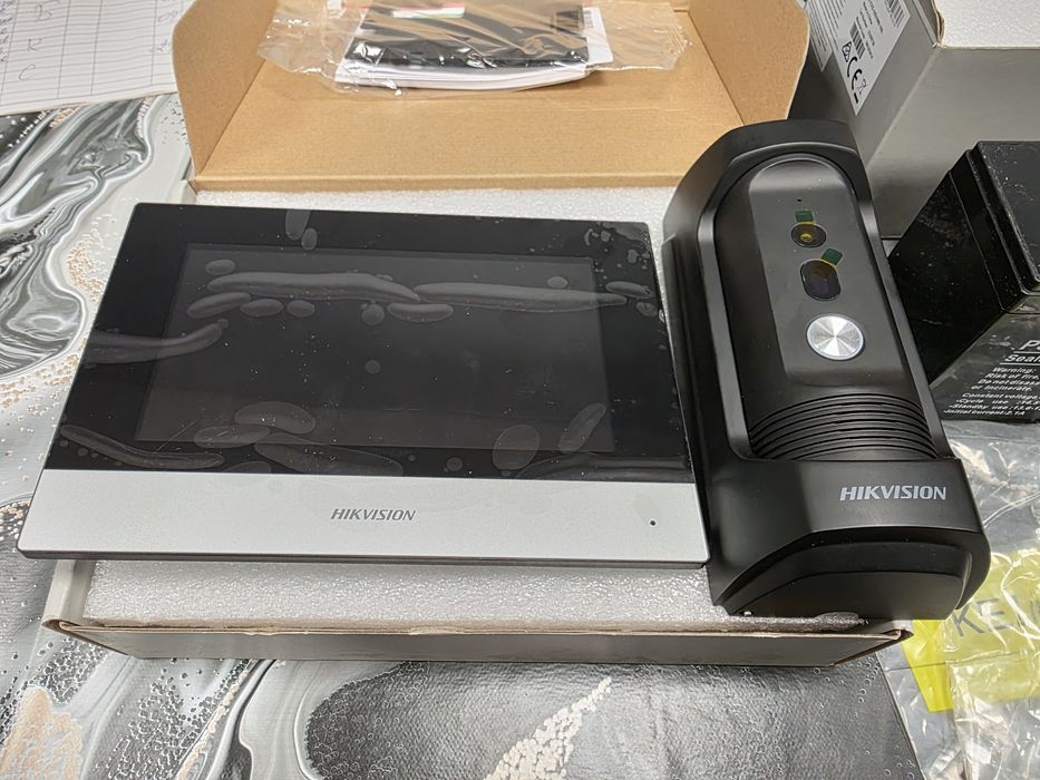 Мониторен панел за IP Видеодомофонни системи HIKVISION  DS-KH6320-WTE1