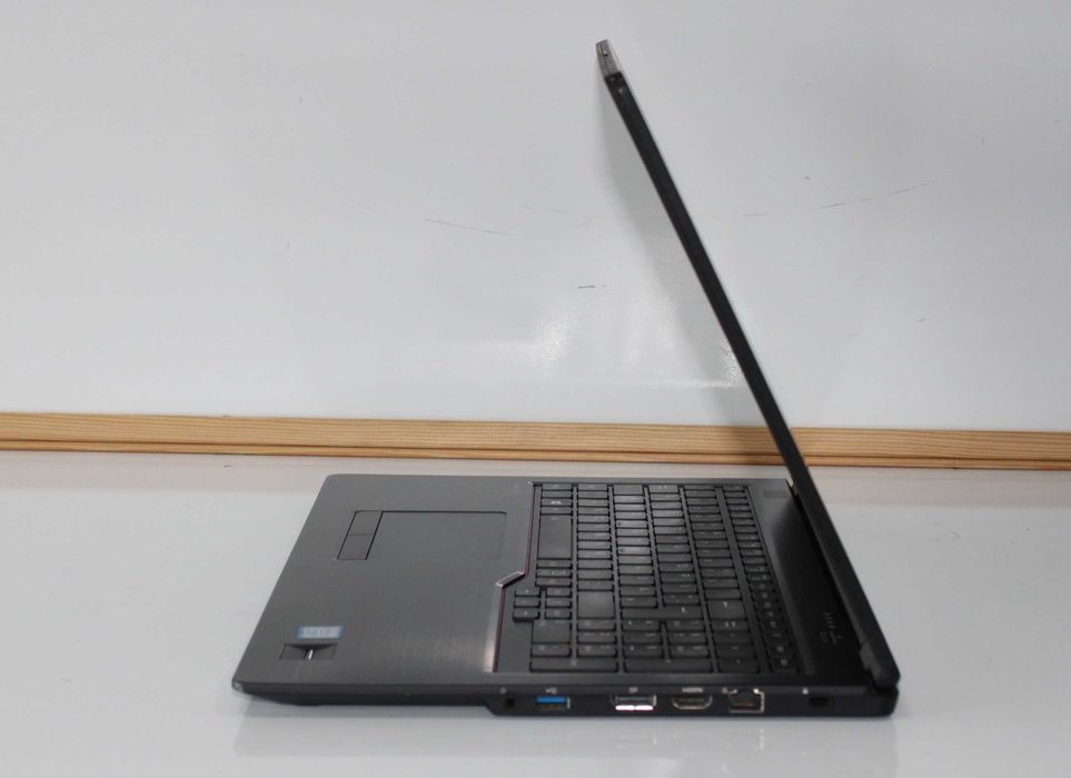 Fujitsu Lifebook U758