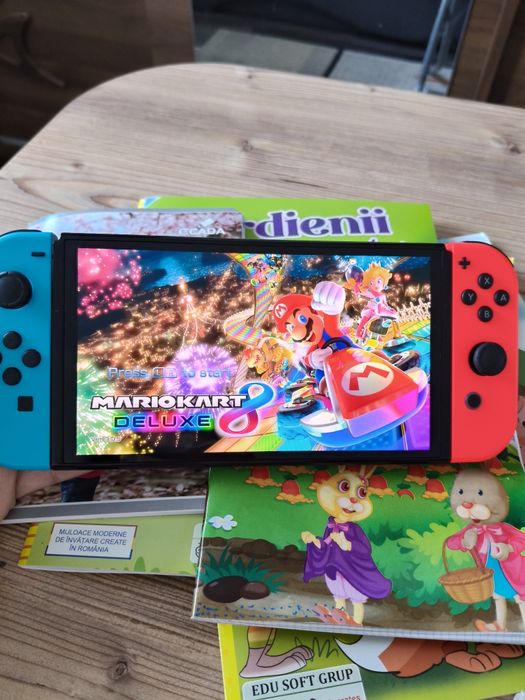 Joc portabil Nintendo swich ca nou