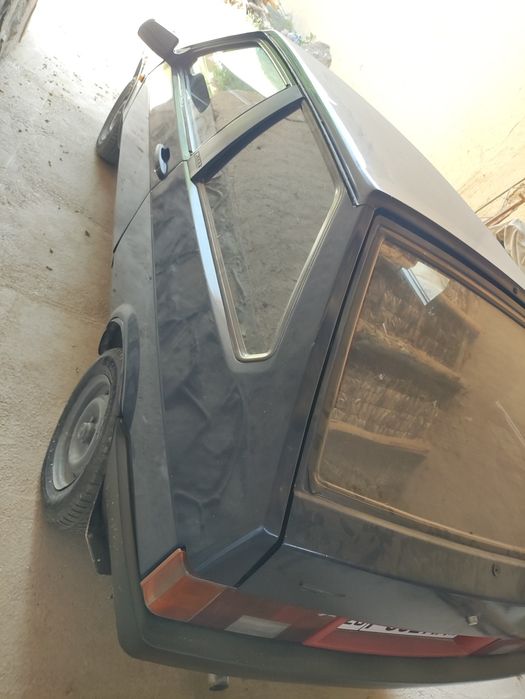 Moshina faqat naqdga