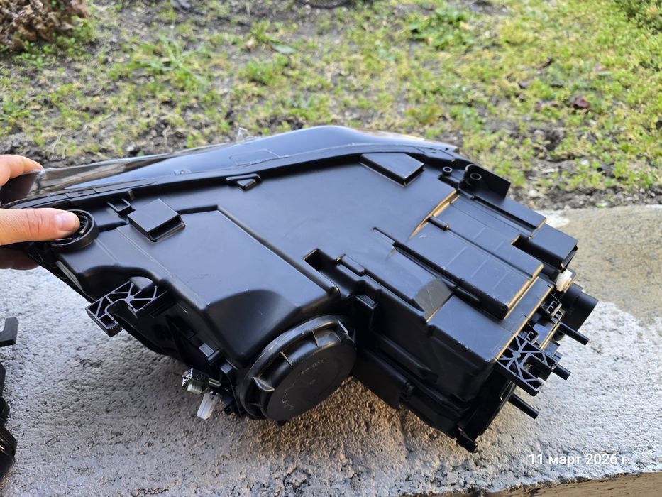 Audi a8 d4  фар xenon
