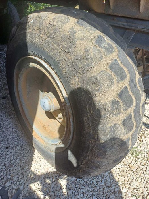 Гуми с джанта от ремарке Ифа