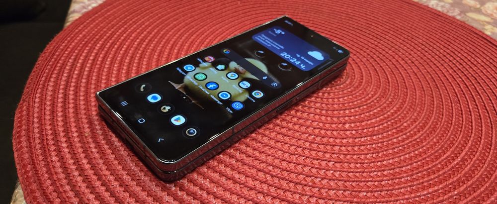 Samsung galaxy Z Fold 4