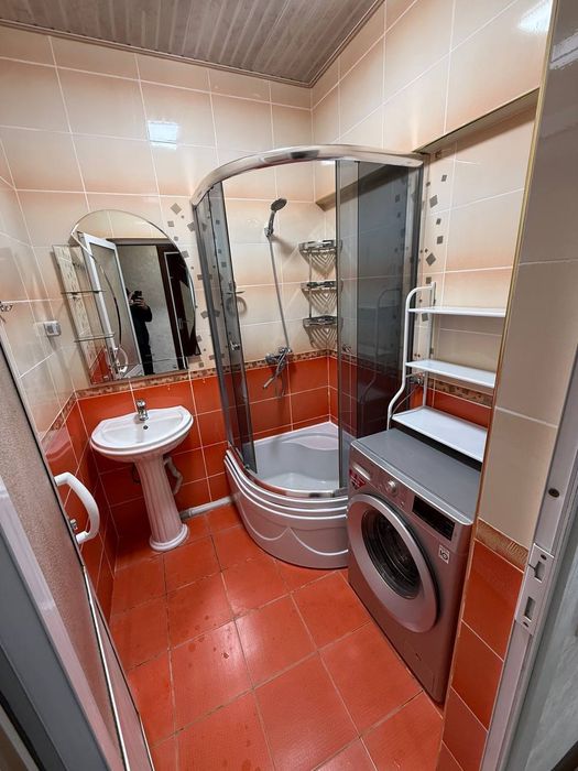 Yunusobod 16 mavze 3/3/9  (72² + 10²) sotiladi