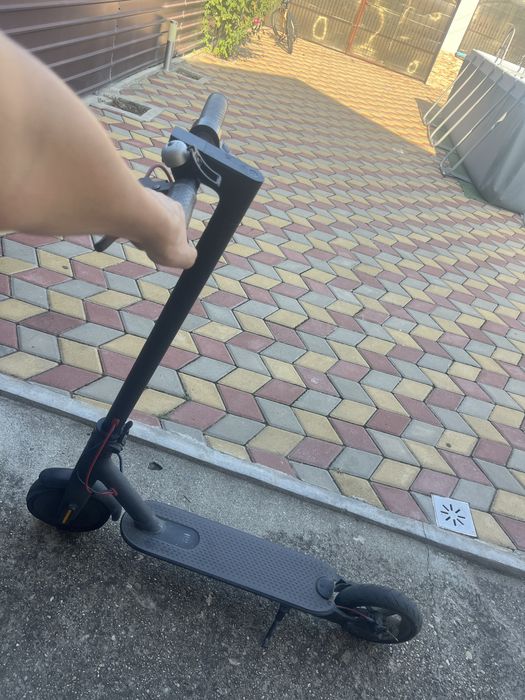 Vand trotineta electrica xiaomi m365!!