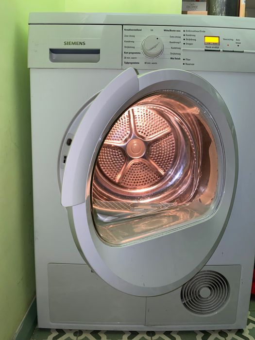 Uscător de rufe Siemens. Funcționează perfect
