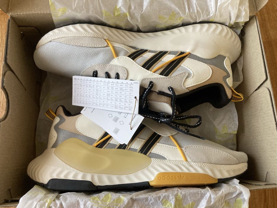 Мъжки оригинални маратонки Adidas HI-TAIL