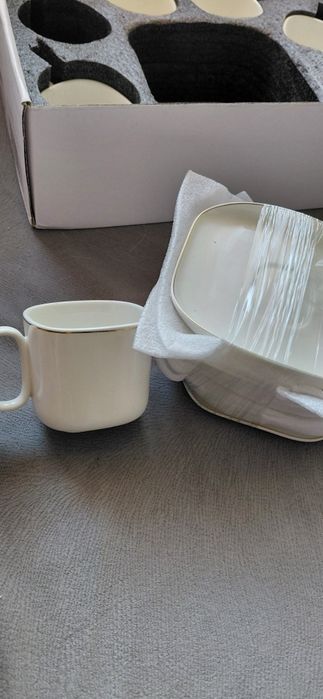 Порцеланов комплект чаши за кафе Karaca Plato 
Вместимост: 90 мл. - подходящ за Експресо или турско кафе