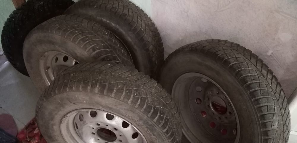 Продам комплек автомобильных