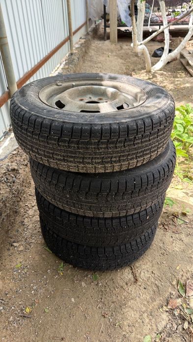 комплект резины Bridgestone R13 с дисками