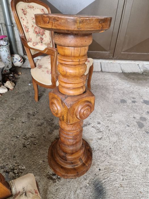 Уникална антикварна английска дървена колона масив резба