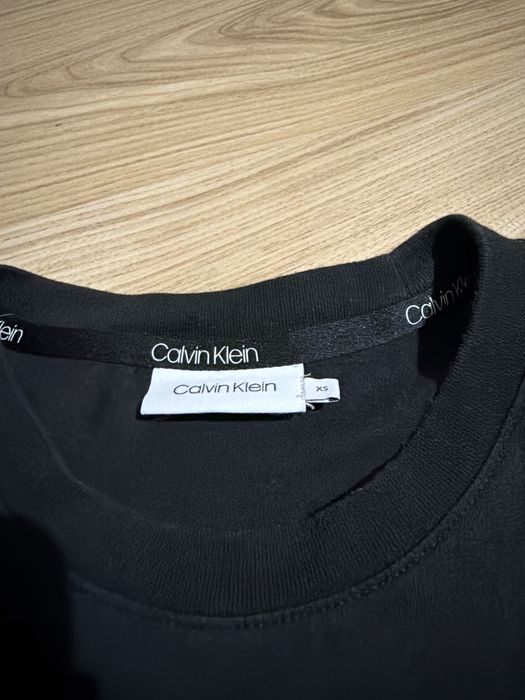 Tricou Calvin Klein in stare foarte buna
