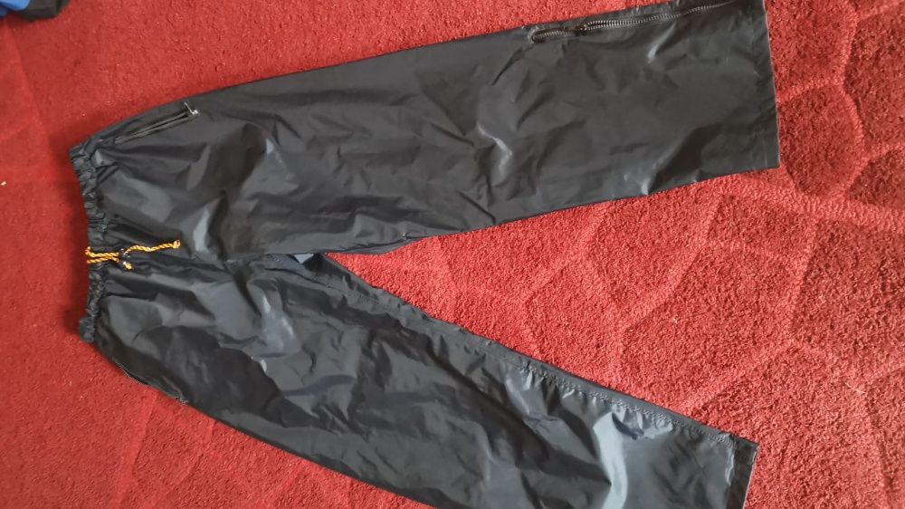 supra Pantalon iarna munte ski M Impermeabili. Ca noi.