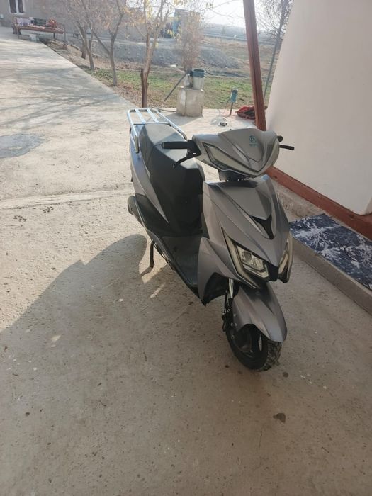 Электро скутер в хорошем состоянии.