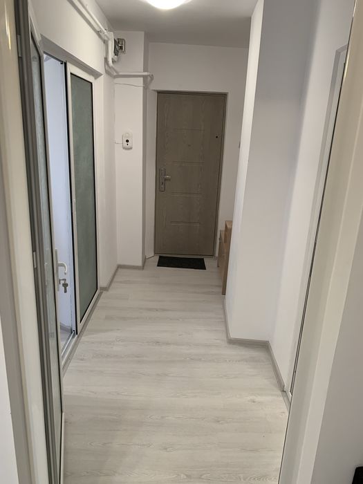 Inchiriez apartament cu o camera  Faleza