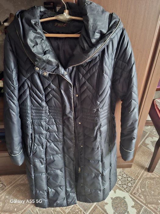 Продам пальто размер 56-58