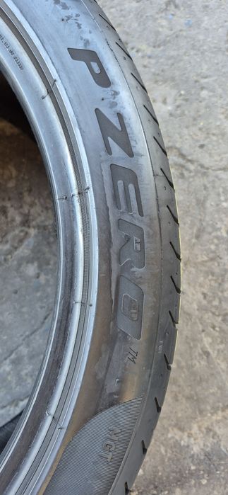 2 anvelope vara Pirelli 285/35/20.Pretul este pe bucata.