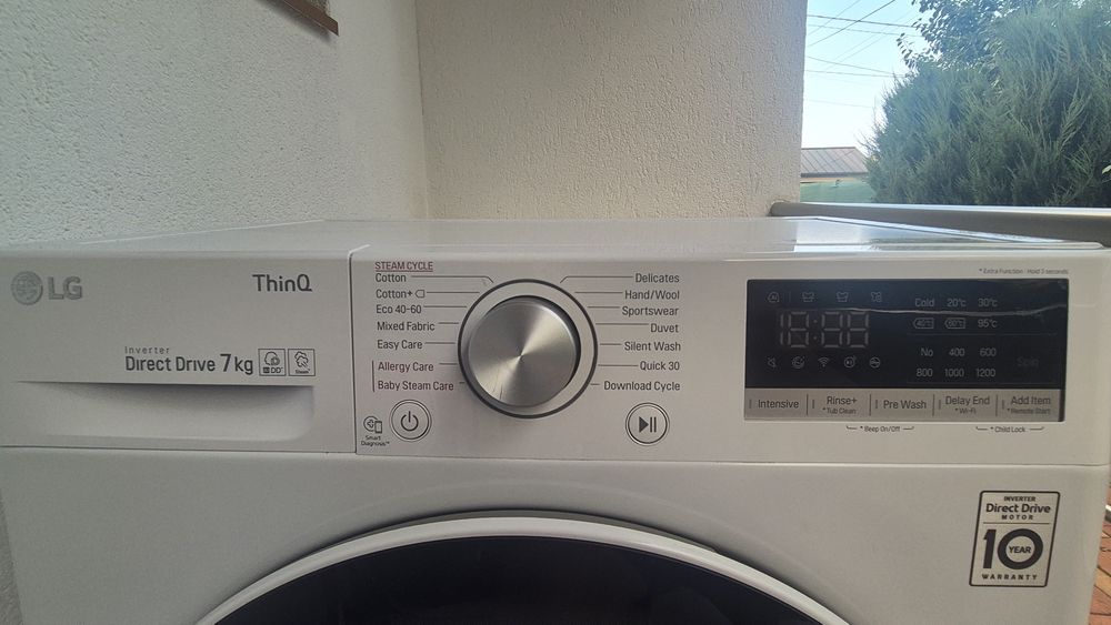 Vand masina de spalat LG 7kg model slim