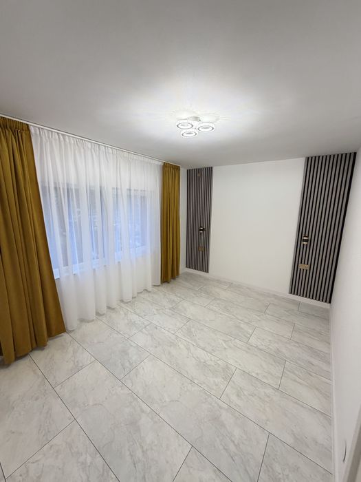Apartament 2 camere , 53mp +balcon 5 mp ,et .1 parcul Teilor