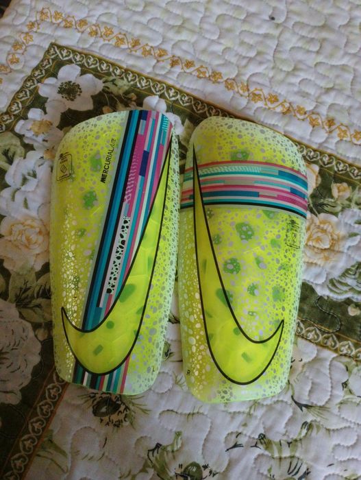 Щитки футболный оригинал