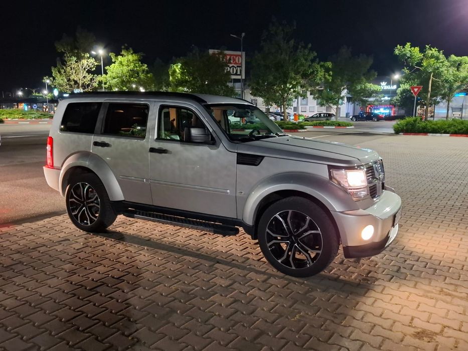 Dodge Nitro 2,8  automată
