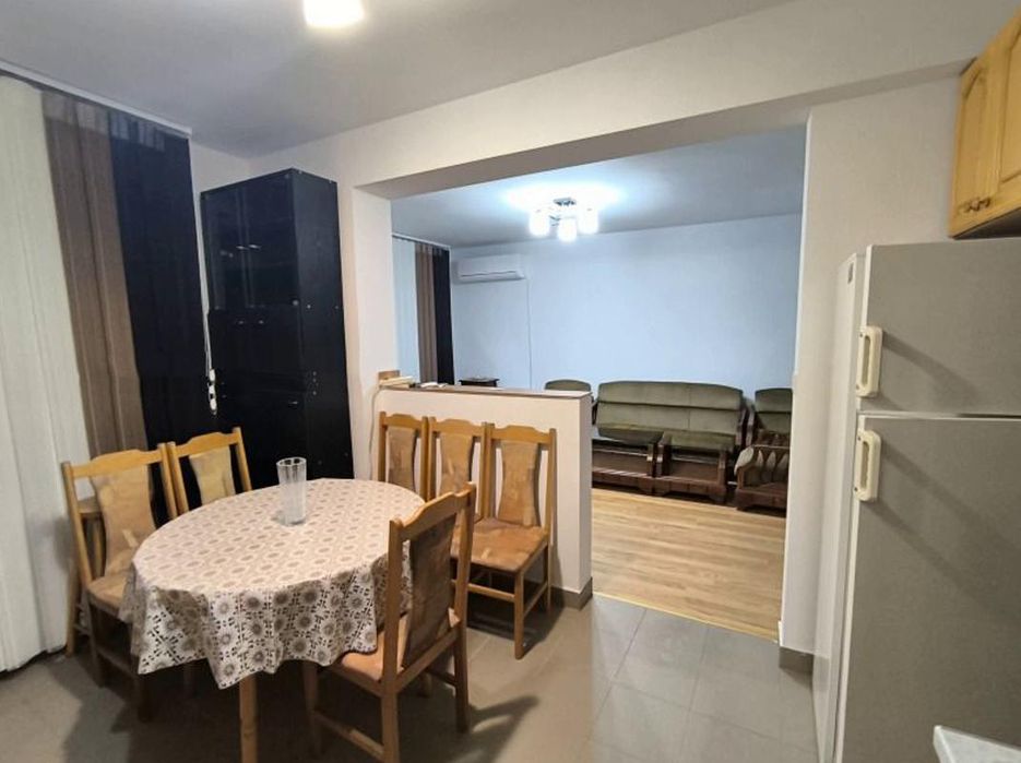 Дава се под наем Двустаен апартамент в София, Изток - 75 кв.м за 727.77 € - Снимка #2