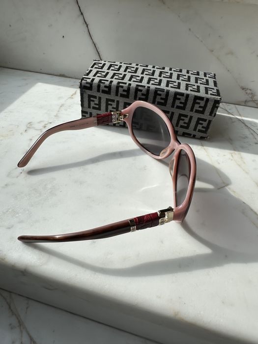 Оригинални дамски очила Fendi промо цена