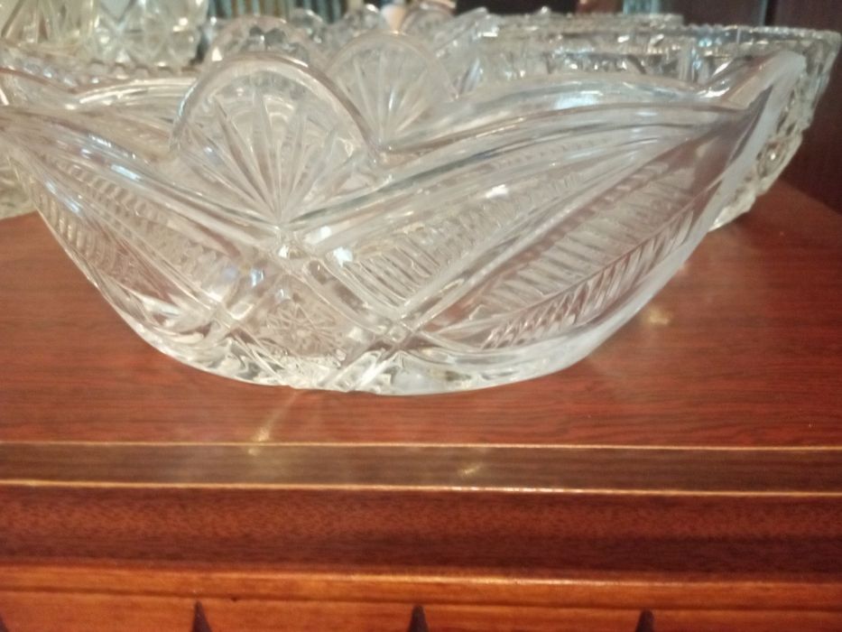 Хрусталь настоящий. Вазы- салатники