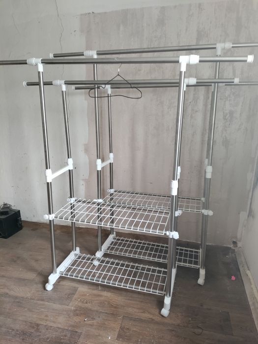 Продам гардеробную стойку...